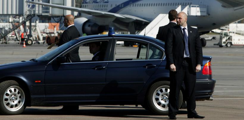 Agenții SPP, desemnați de Guvernul României să păzească armat înalții funcționari ai Uniunii Europene 18916776