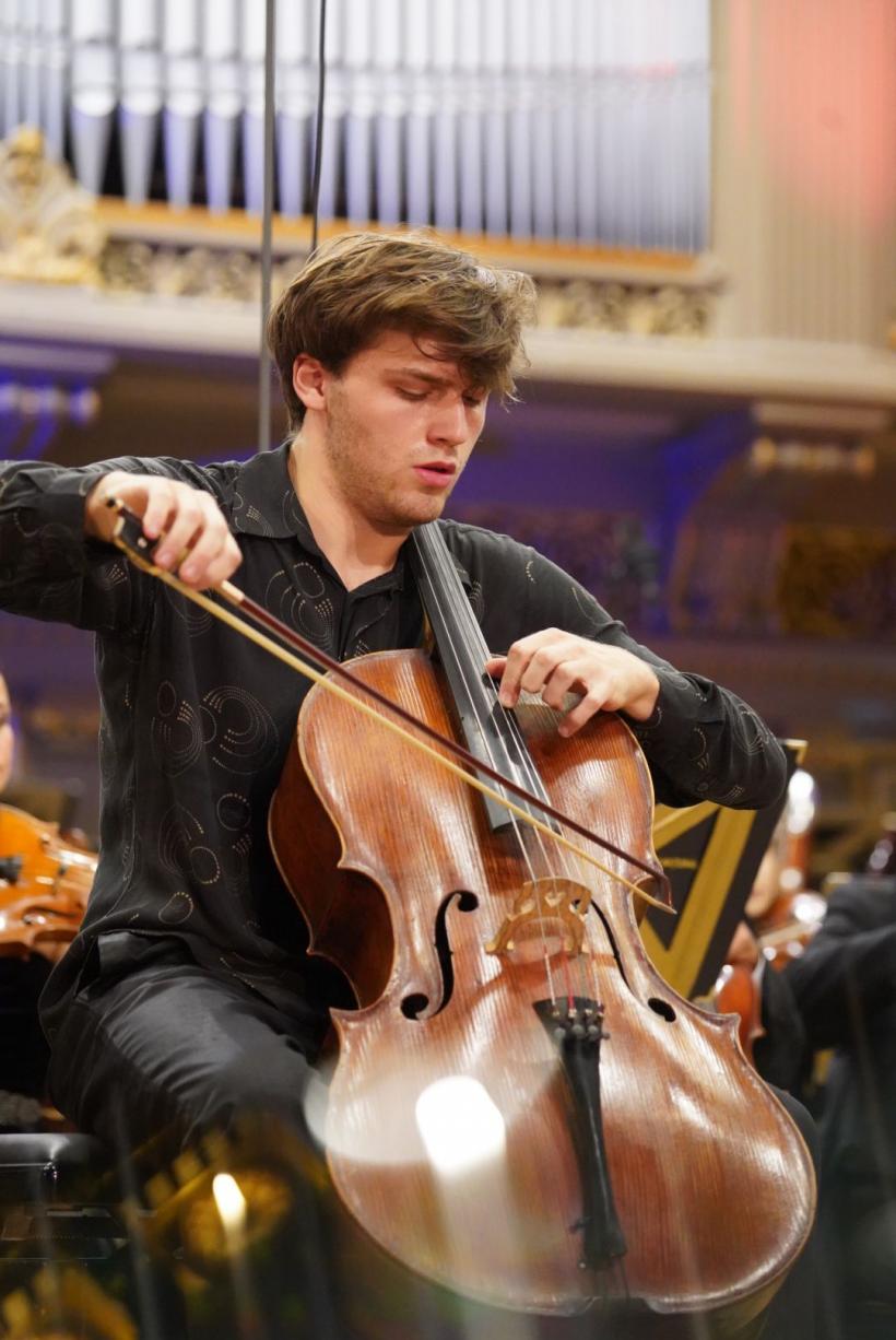 Yo Kitamura din Japonia câștigă Concursul Internațional George Enescu 2024, Secțiunea Violoncel 18917002