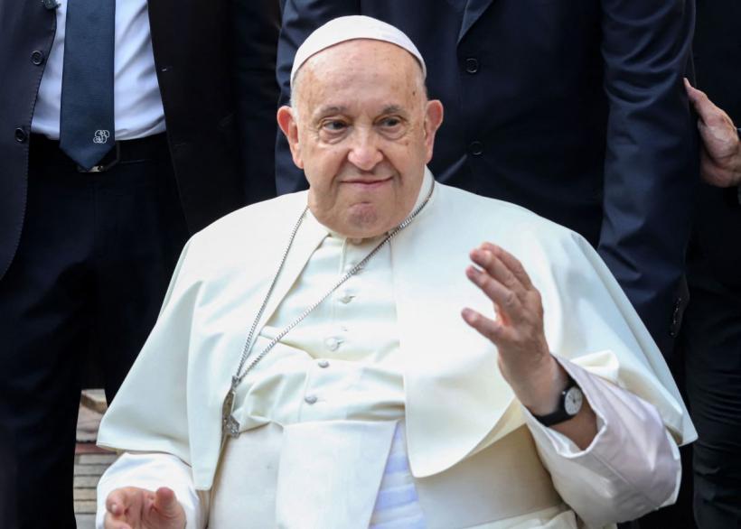 Papa Francisc, critici dure pentru Kamala Harris şi Donald Trump: „Fie că este vorba de cel care alungă migranţii, fie de cel care ucide copii, amândoi sunt împotriva vieţii”