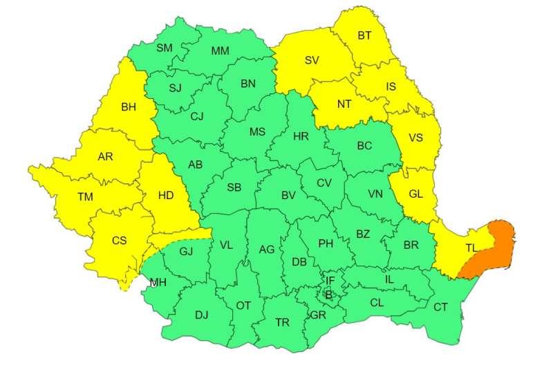 Galațiul și Vasluiul nu scapă de ploi torențiale. Cod portocaliu și în Delta Dunării