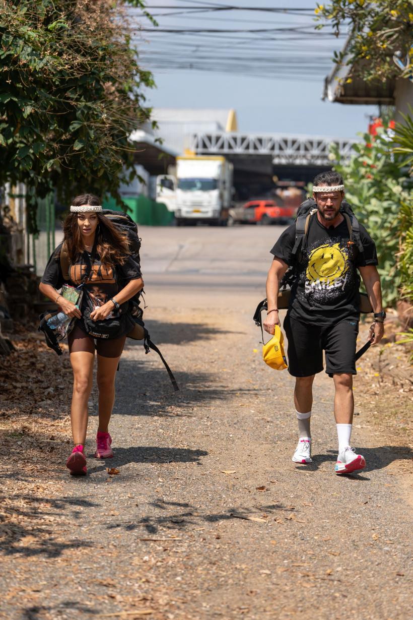 Trei echipe se înfruntă într-un exploziv joc de amuletă, inspirat de boxul thailandez, diseară, în etapa a treia de pe Drumul Zeilor, la Asia Express 18917496