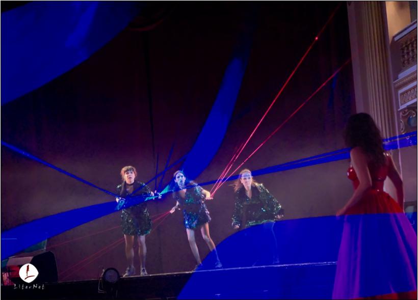 DE TRECI CODRII – primul musical inspirat din basmele românilor  – revine pe scena Teatrului Godot 18917237