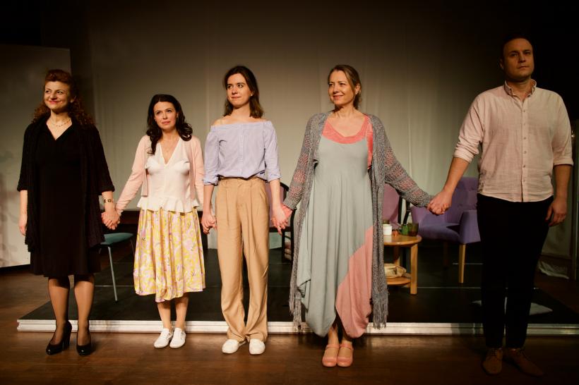 TEATRU CONTEMPORAN, COMEDII DULCI-AMARE ȘI SPECTACOLE–MANIFEST ÎN STAGIUNEA DE TEATRU DE LA ARCUB 18917337