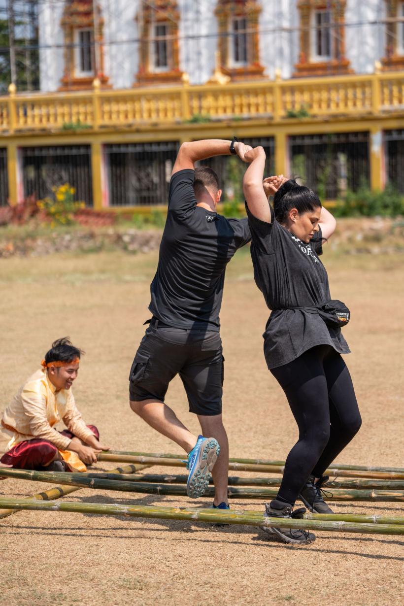Victor Slav și Selina au luat amuleta la Asia Express. Conflict puternic la autostop între Carmen Negoiță și sora ei: „Du-te singură în misiune, eu nu mai merg!” 18917668