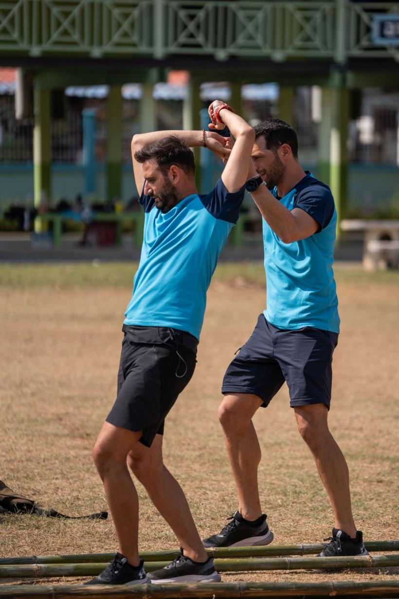 Victor Slav și Selina au luat amuleta la Asia Express. Conflict puternic la autostop între Carmen Negoiță și sora ei: „Du-te singură în misiune, eu nu mai merg!” 18917671