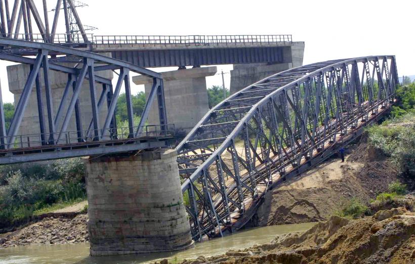 Calea ferată București - Giurgiu intră în reparații, noul pod de la Grădiștea devine muzeu 18917913
