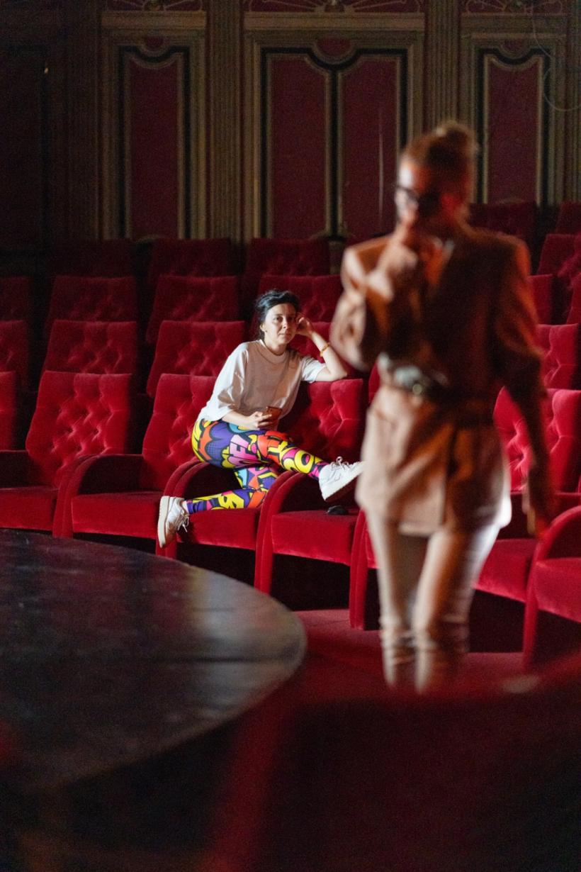 Avanpremiera SENS, cu Ioana Flora și Silvana Negruțiu, are loc pe 22 septembrie la Teatrul Metropolis 18918195