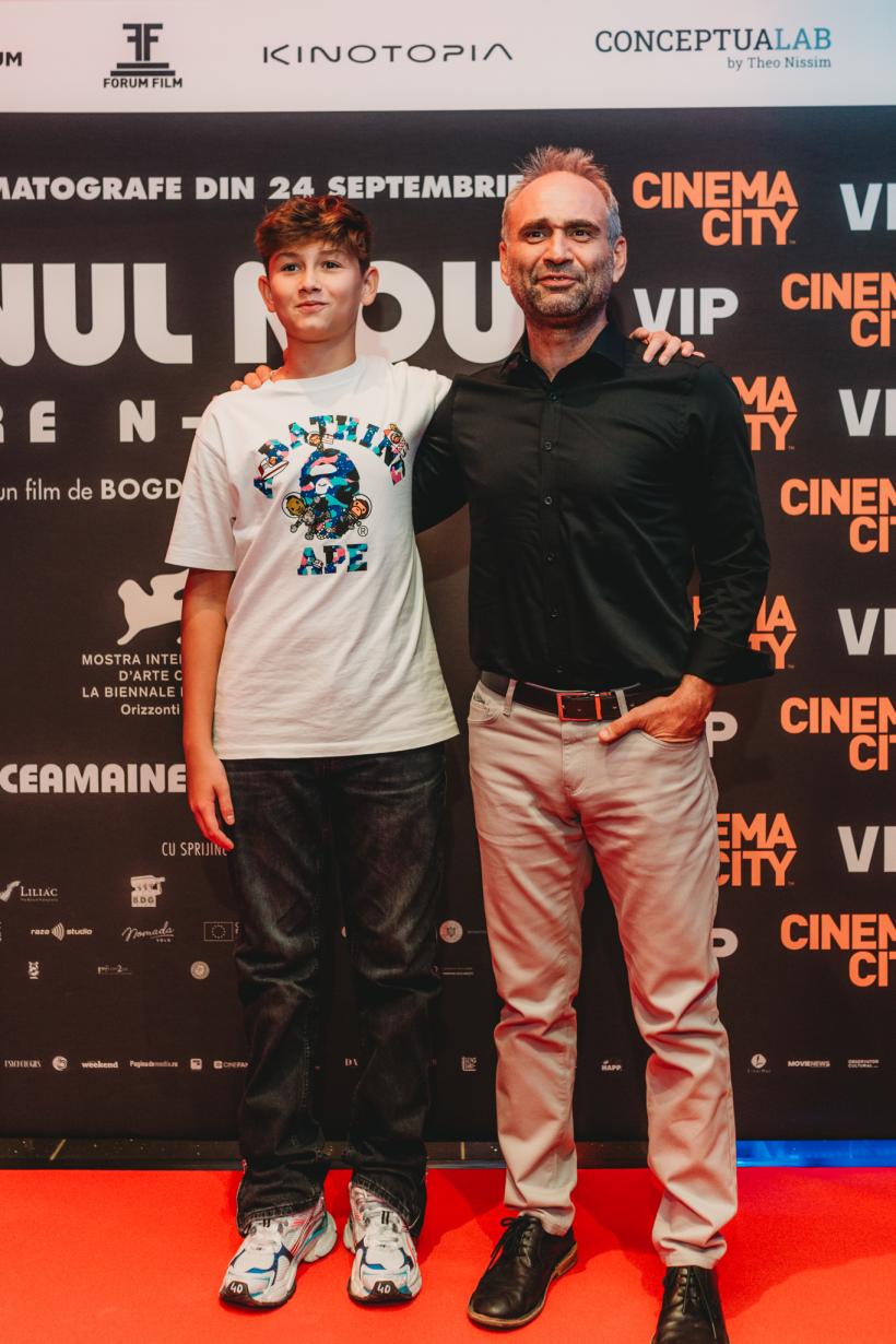 Mihai Călin, Nicoleta Hâncu, Adrian Văncică, Andrei Miercure, Emilia Dobrin și Iulian Postelnicu - protagoniștii filmului „Anul Nou care n-a fost”!  Echipa filmului a fost sărbătorită la Cinema City VIP ParkLake 18918390