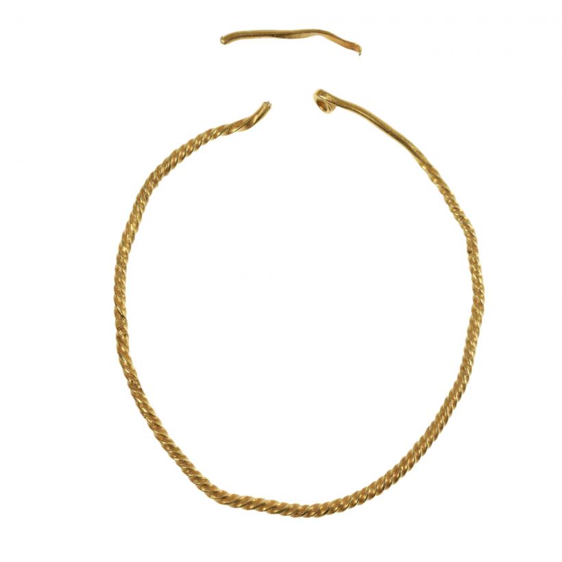 Brățara dacică adjudecată în Licitația Artmark de Istorie ajunge la Muzeul Național Brukenthal din Sibiu: „Este o premieră!” 18918512