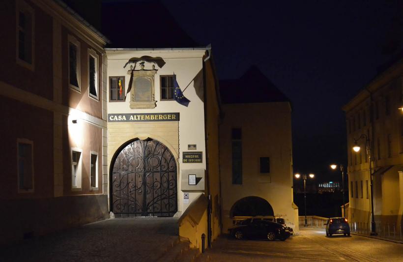 Brățara dacică adjudecată în Licitația Artmark de Istorie ajunge la Muzeul Național Brukenthal din Sibiu: „Este o premieră!” 18918516