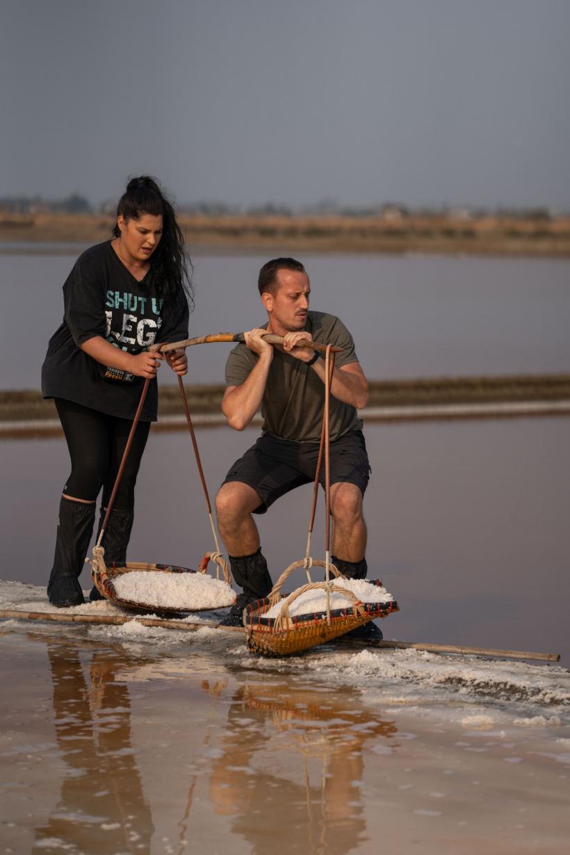 Zi epuizantă la începutul etapei a patra, pe Drumul Zeilor, în Asia Express.  Anca Țurcașiu: ”Am simțit că sunt la capătul puterilor. Am făcut un atac de panică!” 18918633