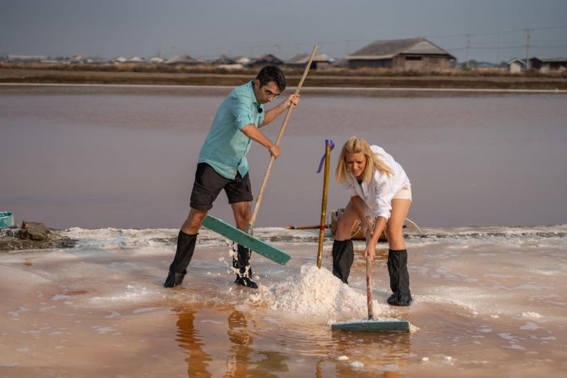 Zi epuizantă la începutul etapei a patra, pe Drumul Zeilor, în Asia Express.  Anca Țurcașiu: ”Am simțit că sunt la capătul puterilor. Am făcut un atac de panică!” 18918634