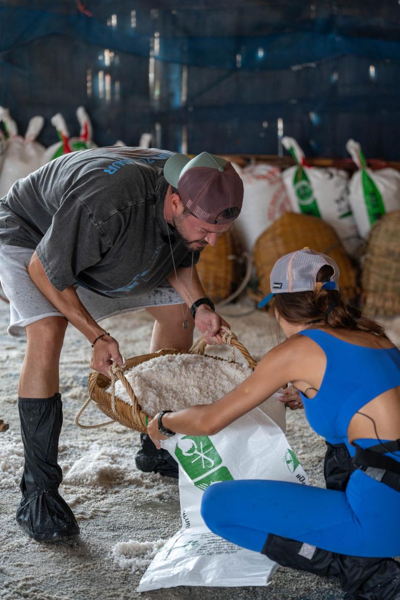 Zi epuizantă la începutul etapei a patra, pe Drumul Zeilor, în Asia Express.  Anca Țurcașiu: ”Am simțit că sunt la capătul puterilor. Am făcut un atac de panică!” 18918639