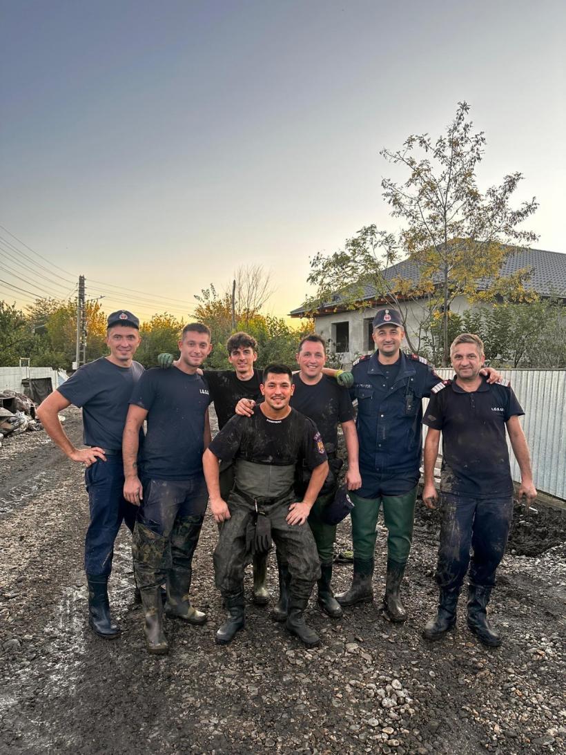 Pompierii gălățeni, eroi și acasă: Solidaritate impresionantă după inundații 18918756