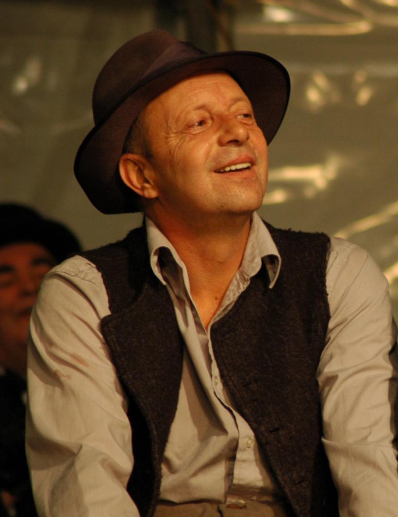 Șuetă-abracadabra cu actorul-magician Marian Râlea:  „Mi-ar plăcea să-l joc pe Harry Potter!” 18918826