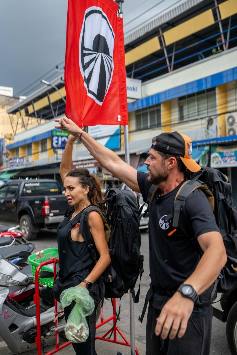 Asia Express, lider de audiență. Victor și Selina, primii în cursa imunității. Presiunea crește la careul ultimei șanse: ”Ne simțim ca la un concurs de aruncat cuțite” 18919163