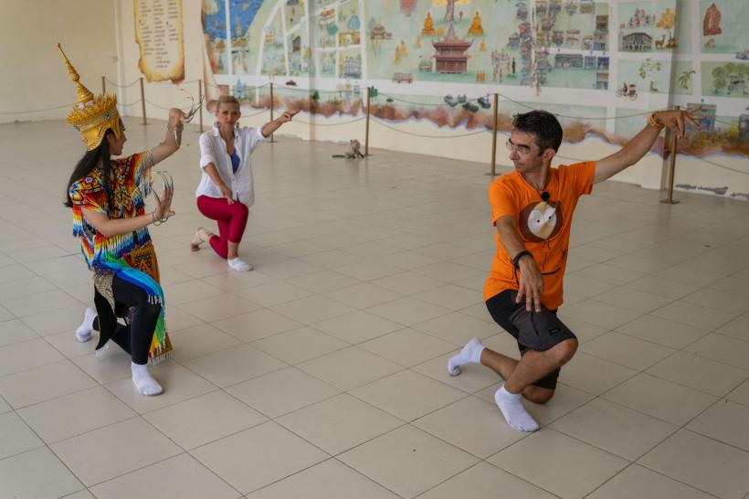 Asia Express, lider de audiență. Nicolai Tand și Sorin Brotnei, salvați de Zeul verde, la finalul etapei a patra 18919367