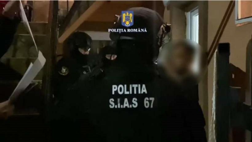 Percheziţii domiciliare în Târgovişte, după o bătaie în stradă 18919507