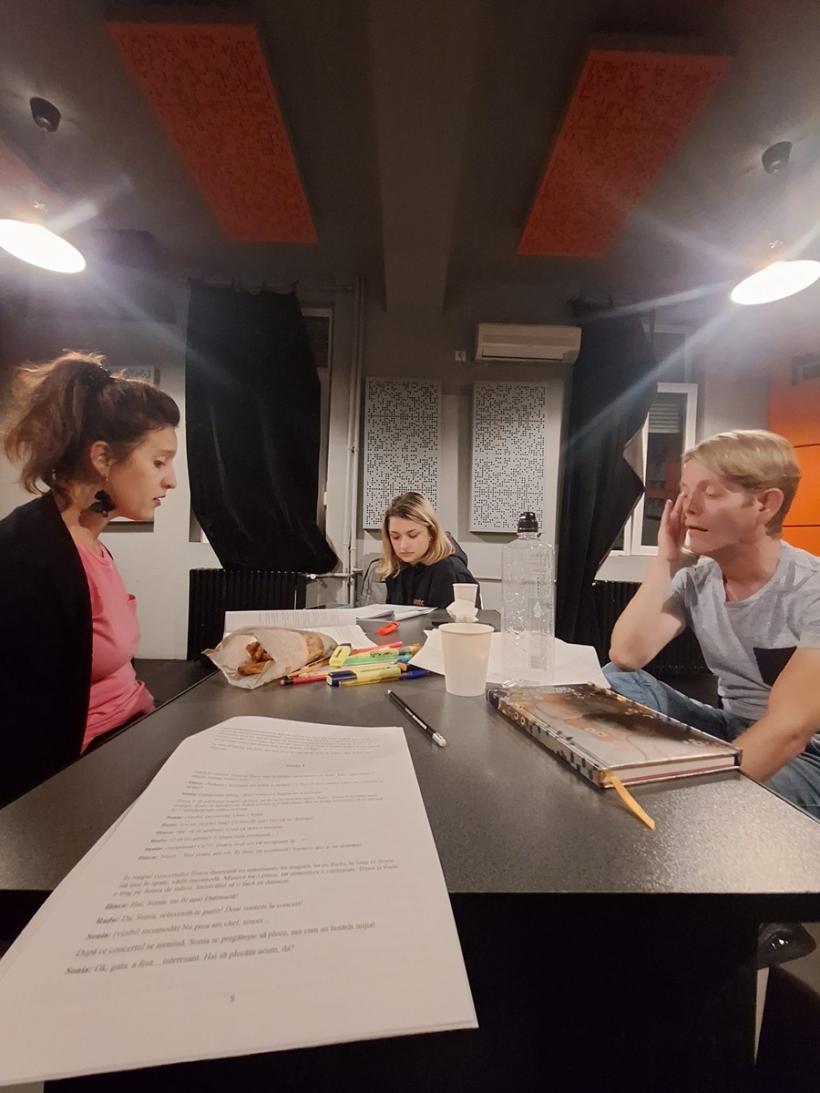 „De ce nu mă ascultă nimeni?” - un spectacol inedit de teatru-forum adresat adolescenților, pe 29 septembrie, în București 18919401