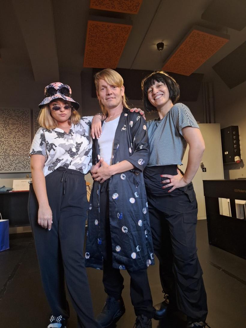 „De ce nu mă ascultă nimeni?” - un spectacol inedit de teatru-forum adresat adolescenților, pe 29 septembrie, în București 18919402