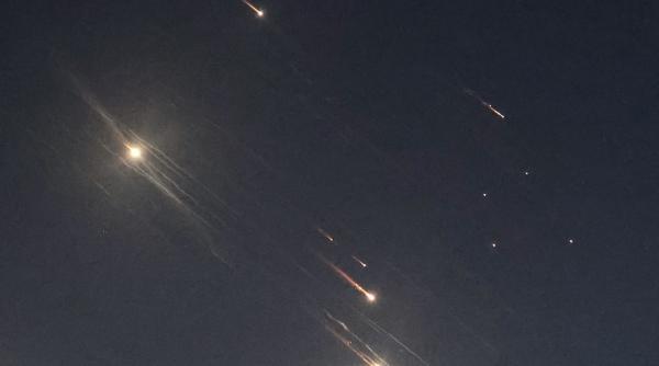 Iranul a atacat Israelul cu rachete balistice 18920266