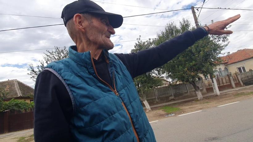 Așteptând „cicloviitura” pe Dunăre: „Nici la macaz nu ne doare!”.  Ca pe vremea lui Ceaușescu: inspecția digurilor pregătită cu tunsul boscheților 18919979