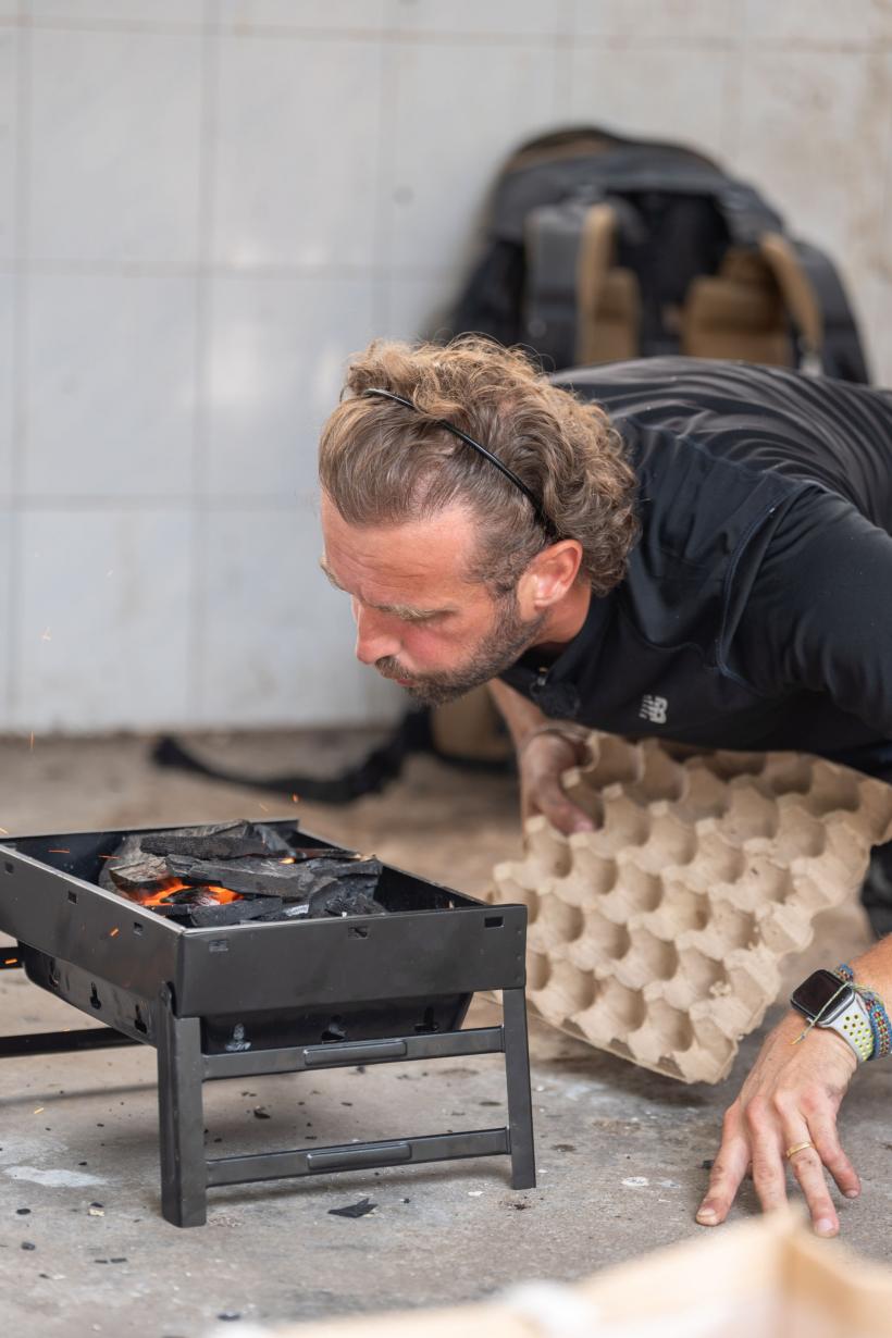 Ioana State și Mane Voicu au luat imunitatea mare la Asia Express. Diseară, echipele trebuie să prepare mici la grătar și să-i vândă în plin Ramadan, pentru a doua imunitate 18920147