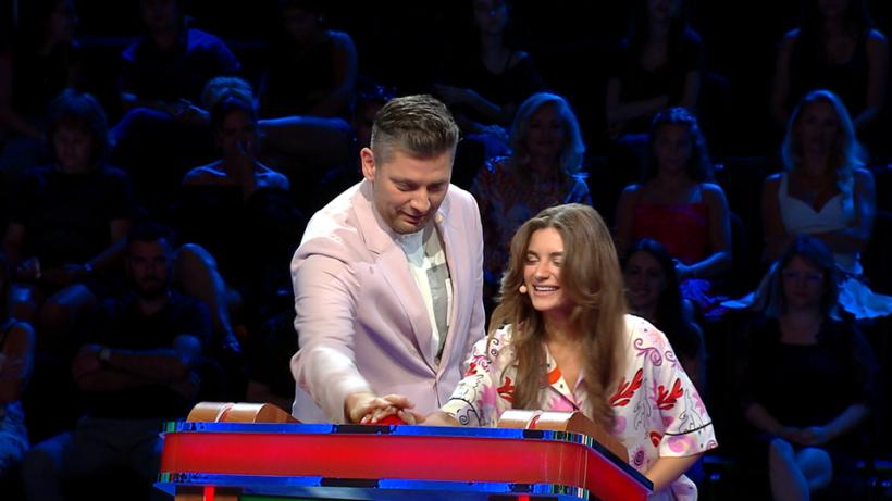 Ana Bodea şi Valentin Butnaru vin în platoul Ești mai deștept decât un copil de clasa a V-a, vineri, 4 octombrie, de la ora 18.00, la Antena 1 18920410