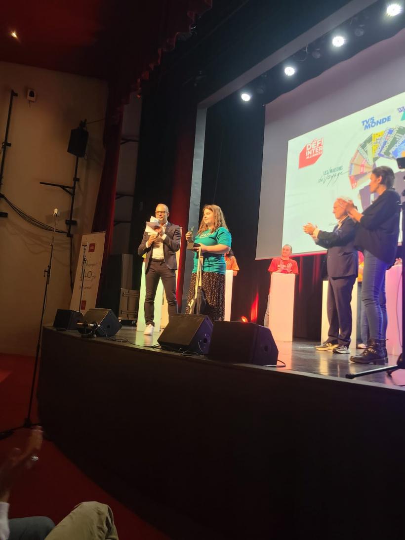 O studentă din România a câștigat finala internațională a concursului de cultură franceză 18920472