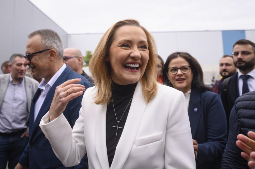 George Simion și-a declarat darul de botez: 60.000 de euro. Cu ce se laudă, oficial, pretendenții din 2024 pentru Palatul Cotroceni 18920647