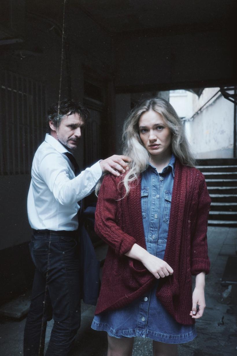 Marius Turdeanu debutează pe scena Teatrului Excelsior din București în spectacolul OLEANNA de David Mamet, regia Mădălin Hîncu 18920881