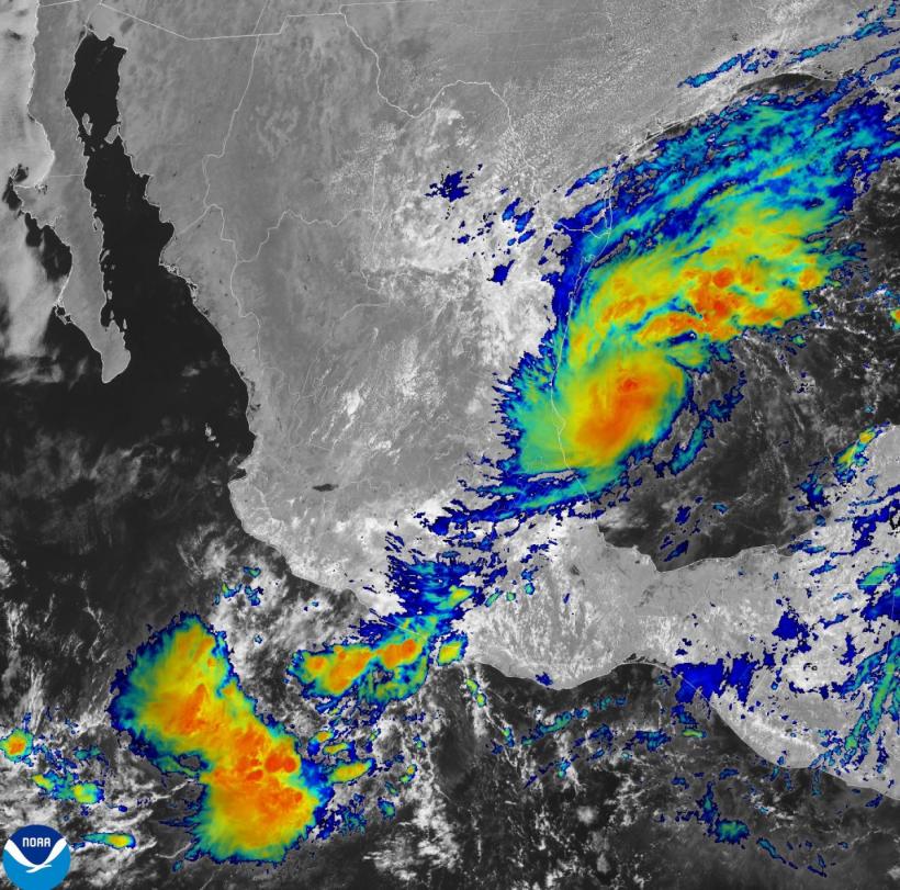Uraganul Milton a ajuns în Florida: Deplasați-vă imediat către zone mai înalte! Meteorologii americani primesc amenințări cu moartea 18921659