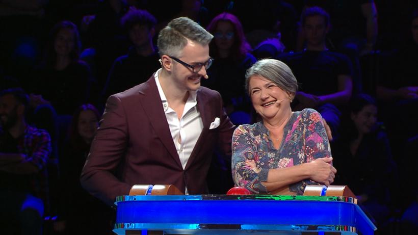 Gabriela și Vladimir au câștigat premiul cel mare de 50.000 de lei la Ești mai deștept decât un copil de clasa a V-a, de la Antena 1 18921910
