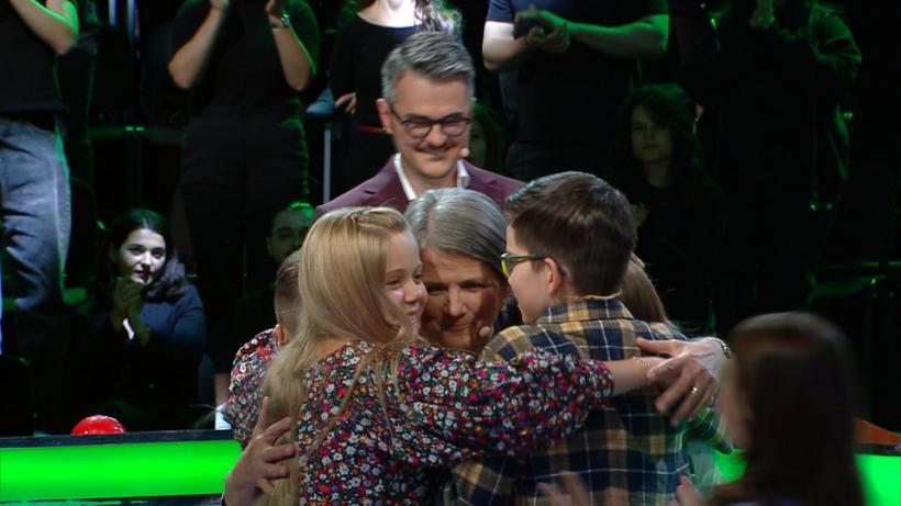 Gabriela și Vladimir au câștigat premiul cel mare de 50.000 de lei la Ești mai deștept decât un copil de clasa a V-a, de la Antena 1 18921912
