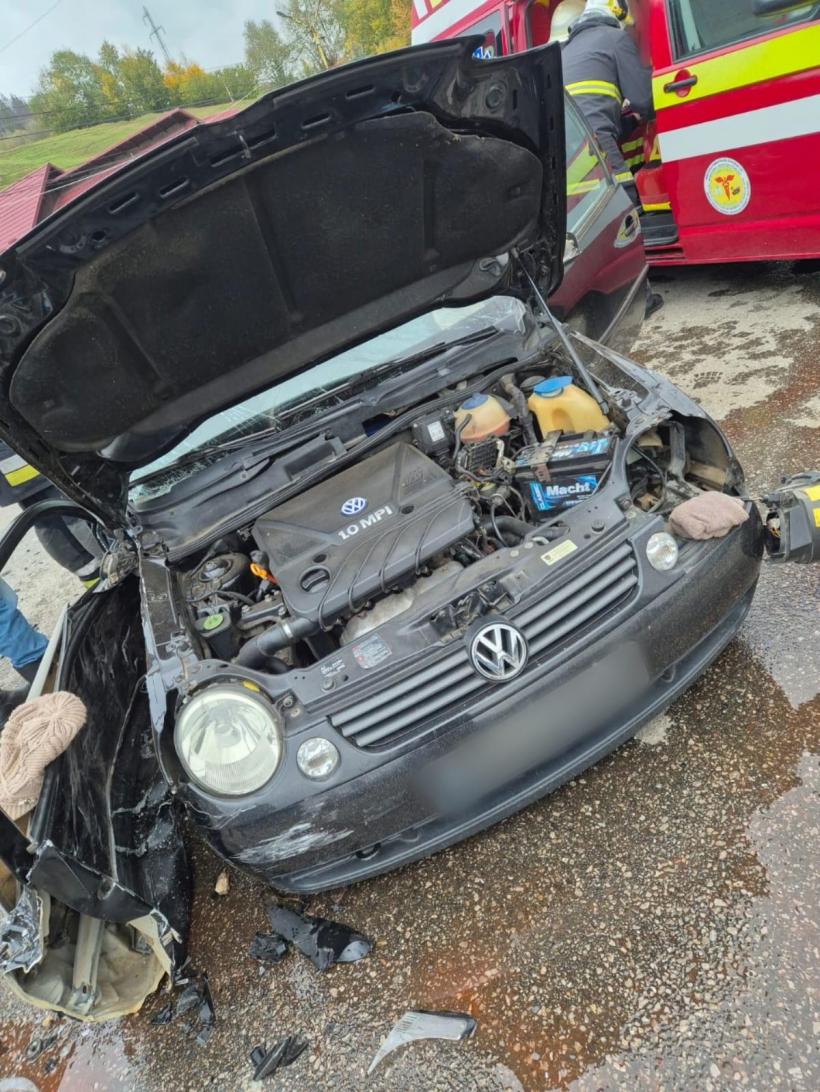 Accident groaznic la Suceava. Trei răniți au fost duși la spital 18921975