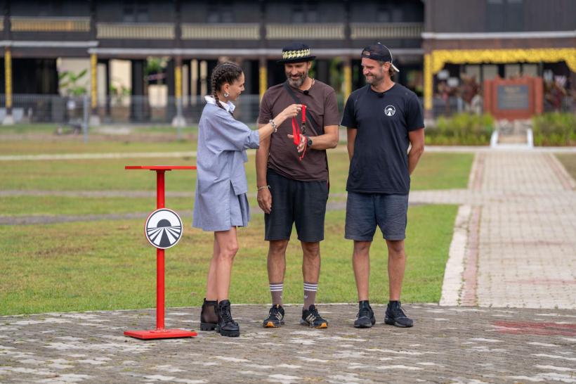 Perechile nou formate luptă diseară pentru imunitatea mare, la Asia Express. Primele două bilete pentru Indonezia se dau după reunirea concurenților cu partenerii lor 18922061