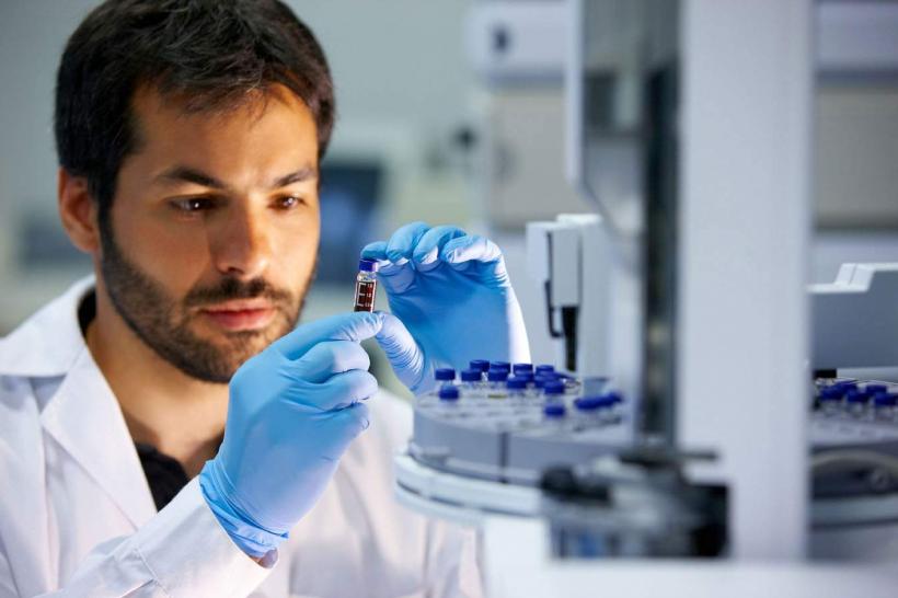  Tratament cu celule modificate genetic, în premieră, la Institutul Regional de Oncologie