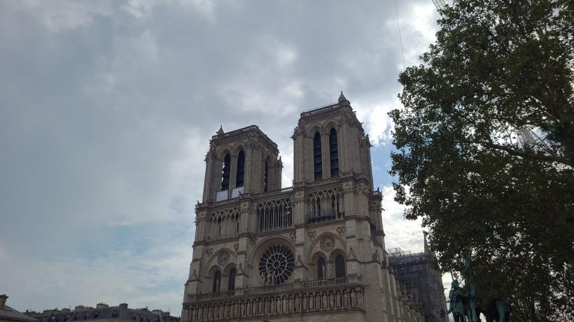Împrejurimile catedralei Notre-Dame vor fi renovate ecologic cu 50 de milioane de euro 18922584