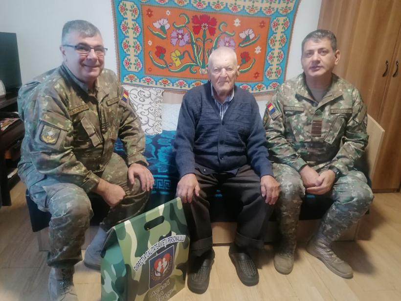 Un veteran al Armatei Române a împlinit 103 ani: La 5 mai 1944, când s-a spart frontul, am fost luat prizonier la Sevastopol, unde am stat până în anul 1948. 18922898