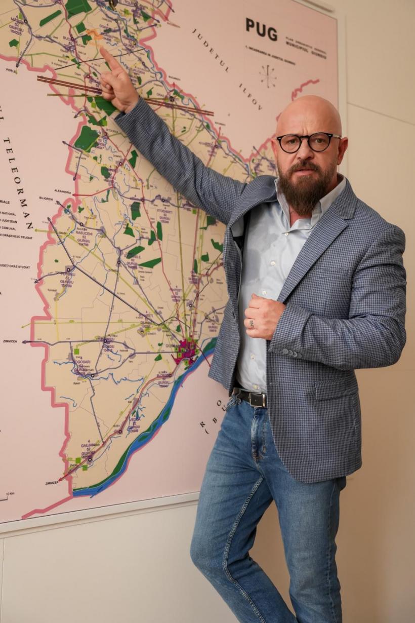 Actorul Andrei Coman, în rol de primar în serialul original Iubire cu parfum de lavandă de la Antena 1 18922946