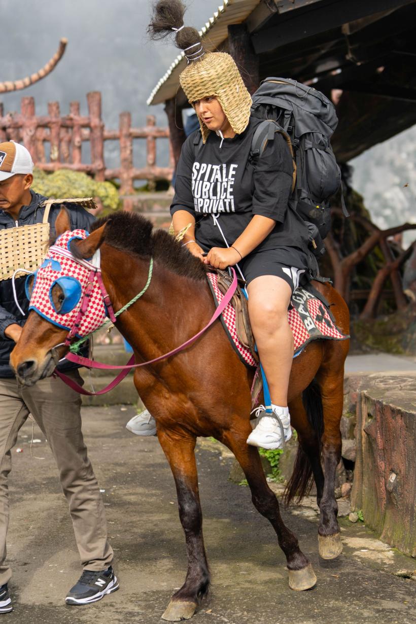 Începe etapa a opta la Asia Express: concurenții se reunesc în Indonezia, pe insula Java, și își pun armurile pentru lupte crâncene în plină stradă 18923263