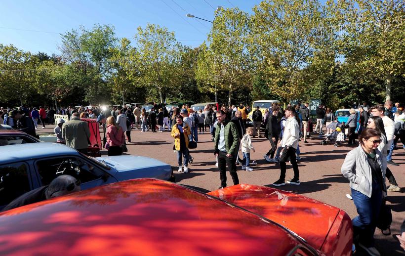 „Retro Parada Toamnei 2024.” Cea mai mare expoziție de mașini istorice, în Parcul Lumea Copiilor 18923350