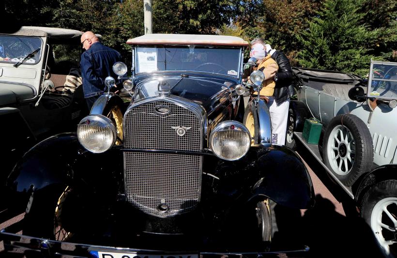 „Retro Parada Toamnei 2024.” Cea mai mare expoziție de mașini istorice, în Parcul Lumea Copiilor 18923357