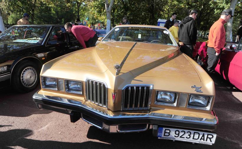 „Retro Parada Toamnei 2024.” Cea mai mare expoziție de mașini istorice, în Parcul Lumea Copiilor 18923365