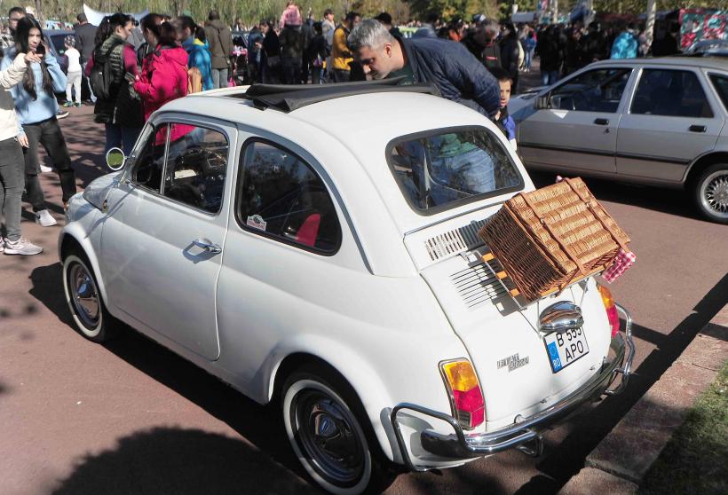 „Retro Parada Toamnei 2024.” Cea mai mare expoziție de mașini istorice, în Parcul Lumea Copiilor 18923372