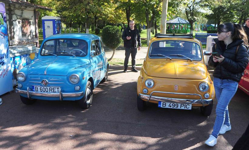 „Retro Parada Toamnei 2024.” Cea mai mare expoziție de mașini istorice, în Parcul Lumea Copiilor 18923374