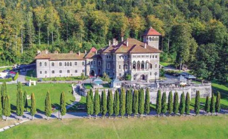 Castelul ascuns sub o perdea de hârtie, la Bușteni. Cum a protejat Miliția comunistă un monument istoric unic în lume 18923559