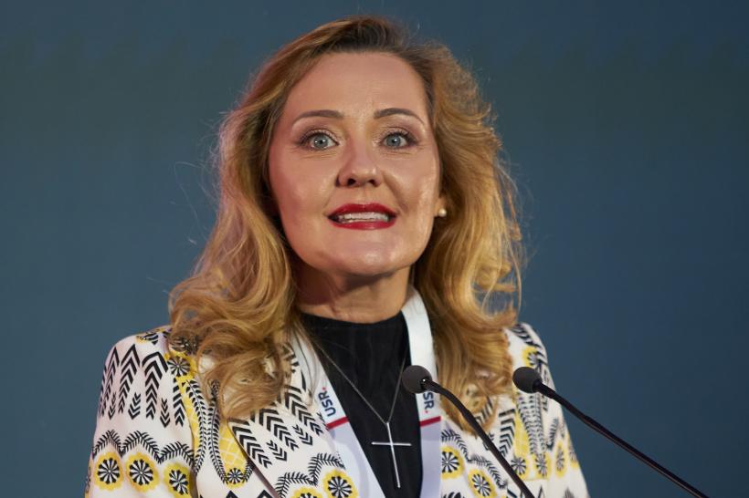 Elena Lasconi: Nicolae Ciucă este ridicol și iresponsabil