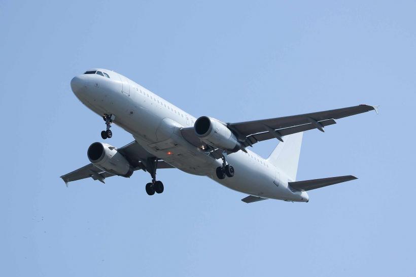 Angajații Boeing votează pentru respingerea acordului salarial și continuarea grevei 18924002