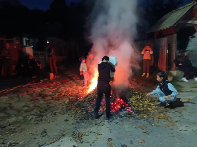 Focul lui Sumedru, în Țara Muscelului: Un fel de Halloween românesc, tradiție autohtonă de Sfântul Dumitru 18924158